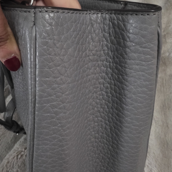 Kate Spade's Pebbled Leather Mulberry Tote/ Crossbody/Shoulder Bag In Grey. - Picture 8 of 16